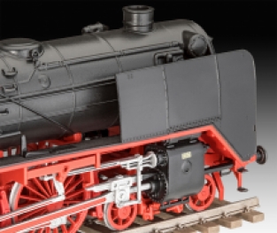 Revell 02172 Express locomotive BR01 with tender 2'2' T32