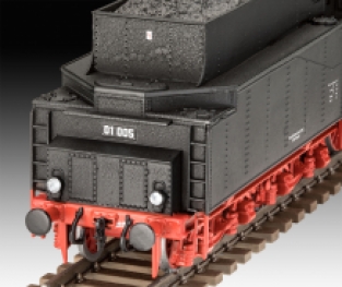 Revell 02172 Express locomotive BR01 with tender 2'2' T32
