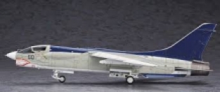 Hasegawa 64762 F-8E Crusader 'SHIN KAZAMA'  AREA-88