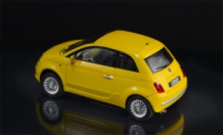 Italeri 3647 FIAT 500 '2007'