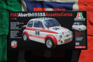Italeri 4705 FIAT Abarth 695SS Assetto Corsa