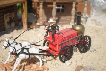 Timpo Toys O.529 Fire brigade carriage with coachman, 2nd version 