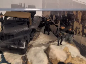 Atlas BN42 Flakvierling Sd.Kfz. 7/1 with Sd.Ab.51 TRAILER diorama 