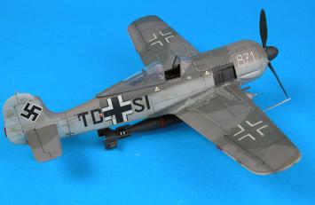 Dragon 5569 Focke-Wulf Fw190A-5/U-14 with Torpedo