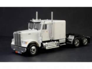 Italeri 3925 Freightliner FLD 120 Special