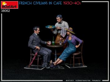 MiniArt 38062 FRENCH CIVILIANS IN CAFE 1930-40'S