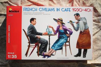 MiniArt 38062 FRENCH CIVILIANS IN CAFE 1930-40'S