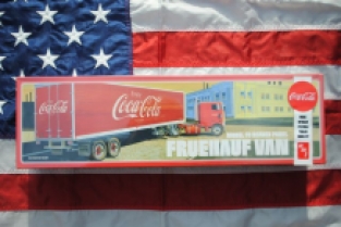 AMT 1109 FRUEHAUF VAN Model FB Beaded Panel