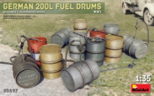 Mini Art 35597 GERMAN 200L FUEL DRUMS WW2