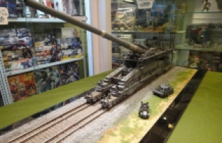 Hobby Boss 82911 German 80cm K(E) Railway Gun 