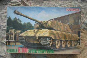 Dragon 6011 German E-100 Super Heavy Tank