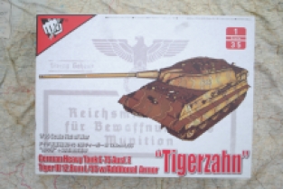 Modelcollect UA35016 German Heavy Tank E-75 Ausf.E Tiger III 12.8cm L/55 with Additional Armor 