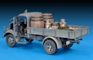 Mini Art 38014 German Mercedes-Benz Cargo Truck L1500S