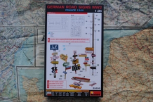 Mini Art 35600 GERMAN ROAD SIGNS WW2 'FRANCE 1944'