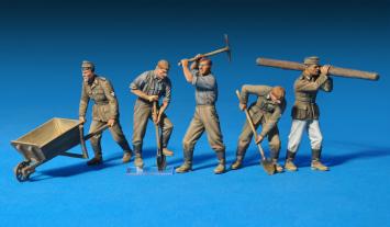MiniArt 35408 GERMAN SOLDIERS AT WORK (RAD) SPECIAL EDITION