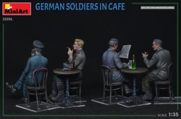 MiniArt 35396 German Soldiers in Cafe