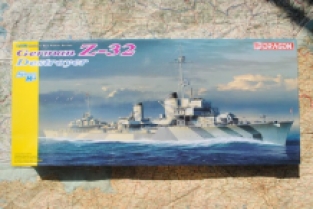 Dragon 1065 German Z-32 Destroyer