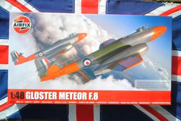 Airfix A09182A Gloster Meteor F.8