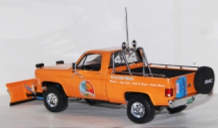 Revell 85-7222 GMC Pickup with Snow Plow