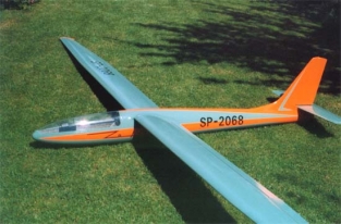 PS.10705  SZD-19-2A-ZEFIR