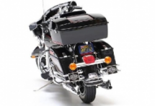 Tamiya 16037 Harley-Davidson FLH Classic Black Version