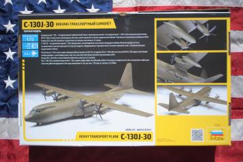 Zvezda 7324 Heavy Transport Plane Lockheed C-130J-30 Hercules