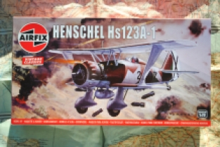 Airfix A02051V HENSCHEL Hs123A-1