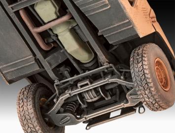 Revell 03366 HMMWV M1097A2 (Humvee)