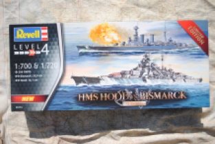 Revell 05174 HMS HOOD & BISMARCK '80th Anniversary'