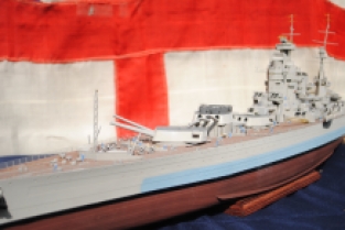 Trumpeter 03708 HMS NELSON 'built for display'