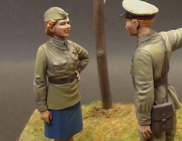 ICM 35621 Soviet Militairy Serviciwoman