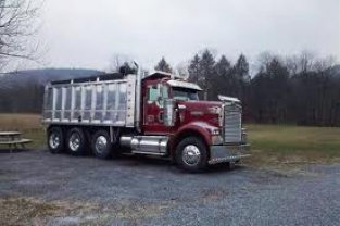 REV7523  Kenworth DUMP TRUCK