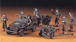 Hasegawa 31101 Jeep + Trailer + Gun US Army