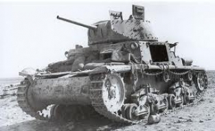 Revell H-2330  Italian Kampf-Panzer Fiat-Ansaldo M 13/40