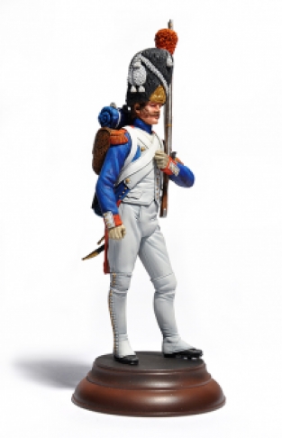 MiniArt 16017 IMPERIAL GUARD FRENCH GRENADIER 'Napoleonic Wars'