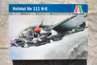 Italeri 121 Heinkel He 111 H-6 Luftwaffe Bomber