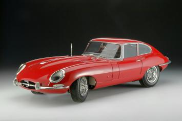 Revell 07717 Jaguar E-Type Limited Edition