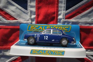 ScaleXtric C4596 Jaguar MK2 - Grant Williams Racing