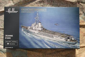 Heller 81034 Jeanne D`Arc R-97 Helicopter cruiser