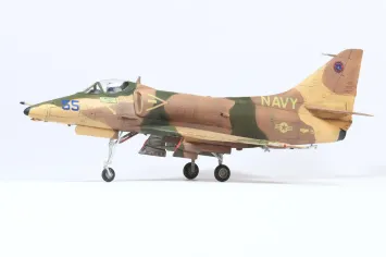 Airfix A00501 Jester's A-4 SKYHAWK 'TOP GUN Maverick'