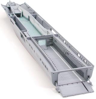 Tamiya 31006 JMSDF Defense Ship LST-4002 Shimokita