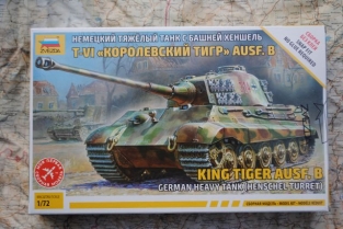 Zvezda 5023 KING TIGER Ausf.B German Heavy Tank 