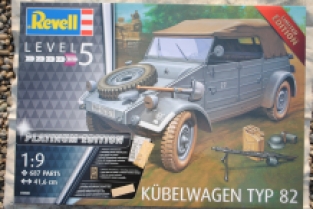 Revell 03500 KÜBELWAGEN TYP 82 'Platinum Edition'