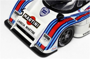 Italeri 3641 LANCIA LC2