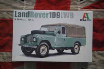 Italeri 3665 Land Rover 109 LWB