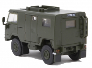 Oxford 76LRFCS002 Land Rover FC 'Signals' NATO Green