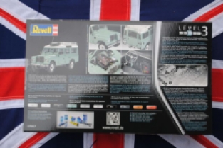 Revell 07047 LAND ROVER SERIES III LWB Station Wagon