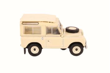 Oxford 76LR3S001 Land Rover Series III Station Wagon Limestone