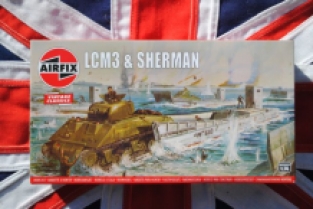 Airfix A03301V LCM3 & SHERMAN tank