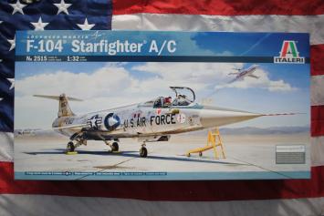 Italeri 2515 Lockheed F-104 A/C Starfighter